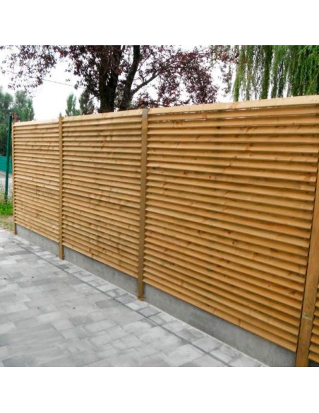 Palissade en latte volet