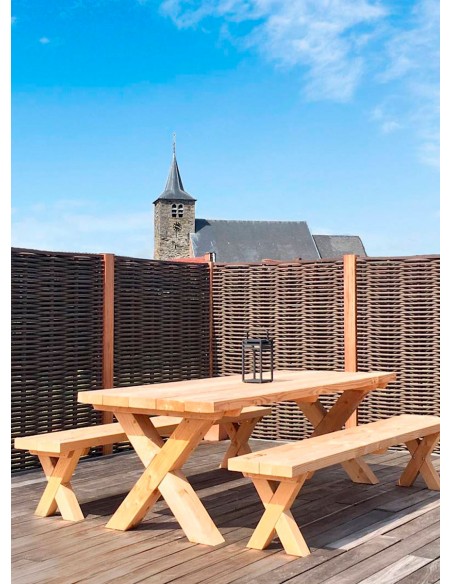 Schutting in gevlochten fiber takken