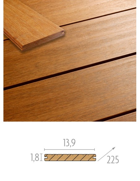 Terrasse en bambou clair