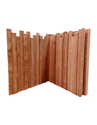 Palissade en planches de bois brut