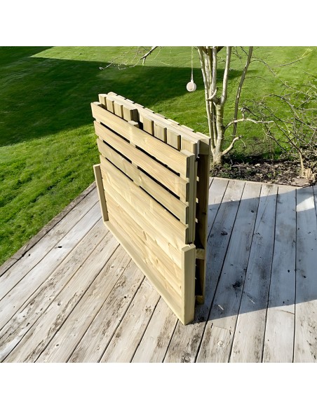 Table pliable de travail au jardin